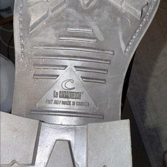 La CANADIENNE Dark Brown Suede Waterproof Lugsoled Brittany Lace-Up Boots - Picture 8 of 8